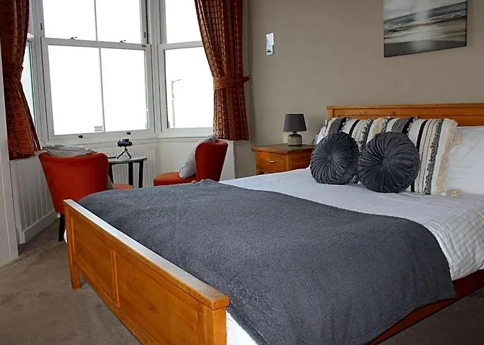The Crown Hotel